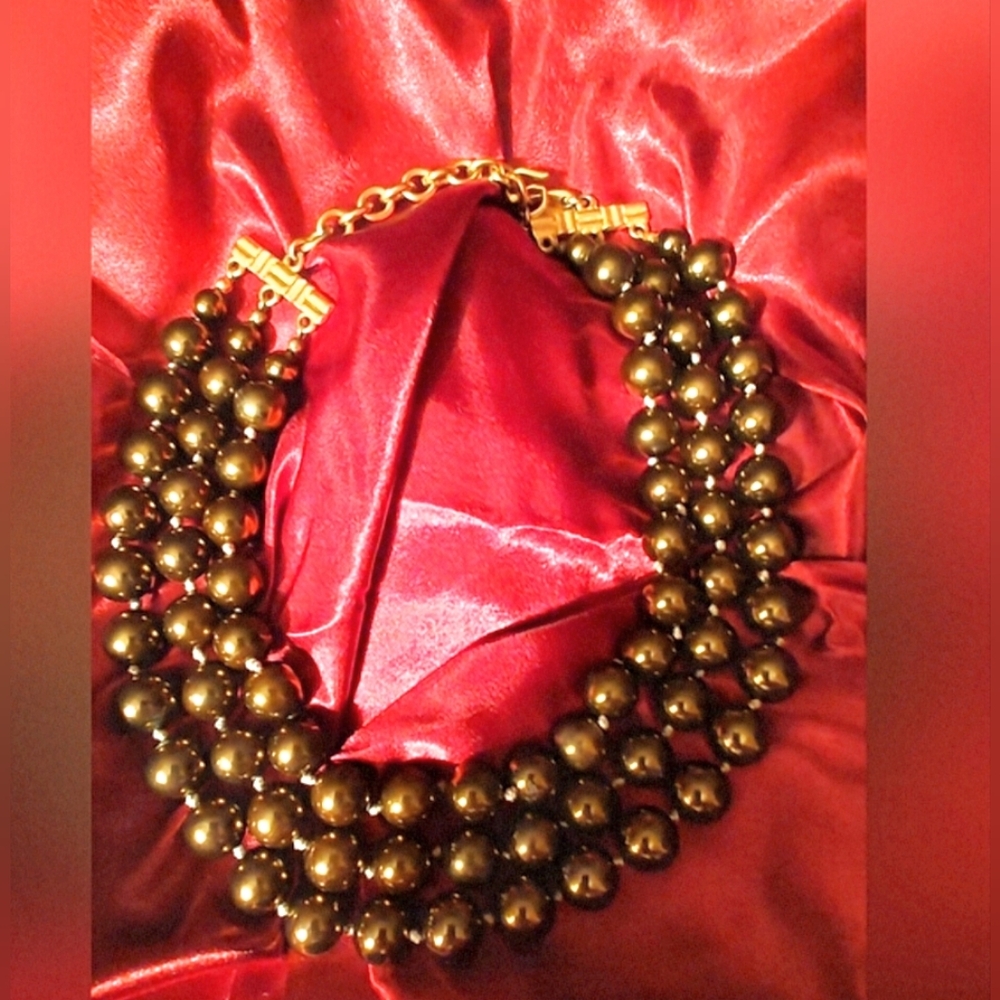 Bintage Carol Lee Brown Triple Strand Faux Glass Pearl Necklace